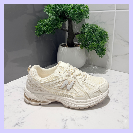 NANCY CREAM TRAINER