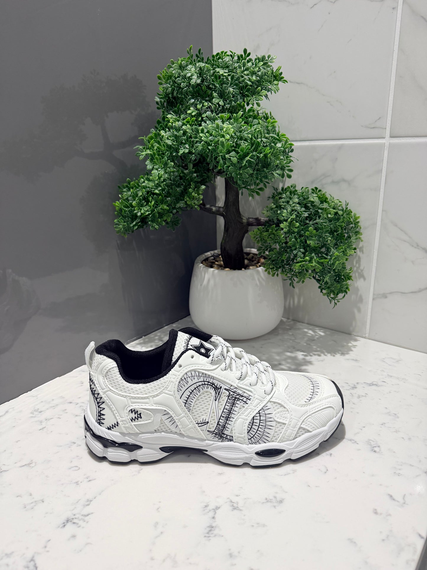 DORA CHRONO TRAINERS