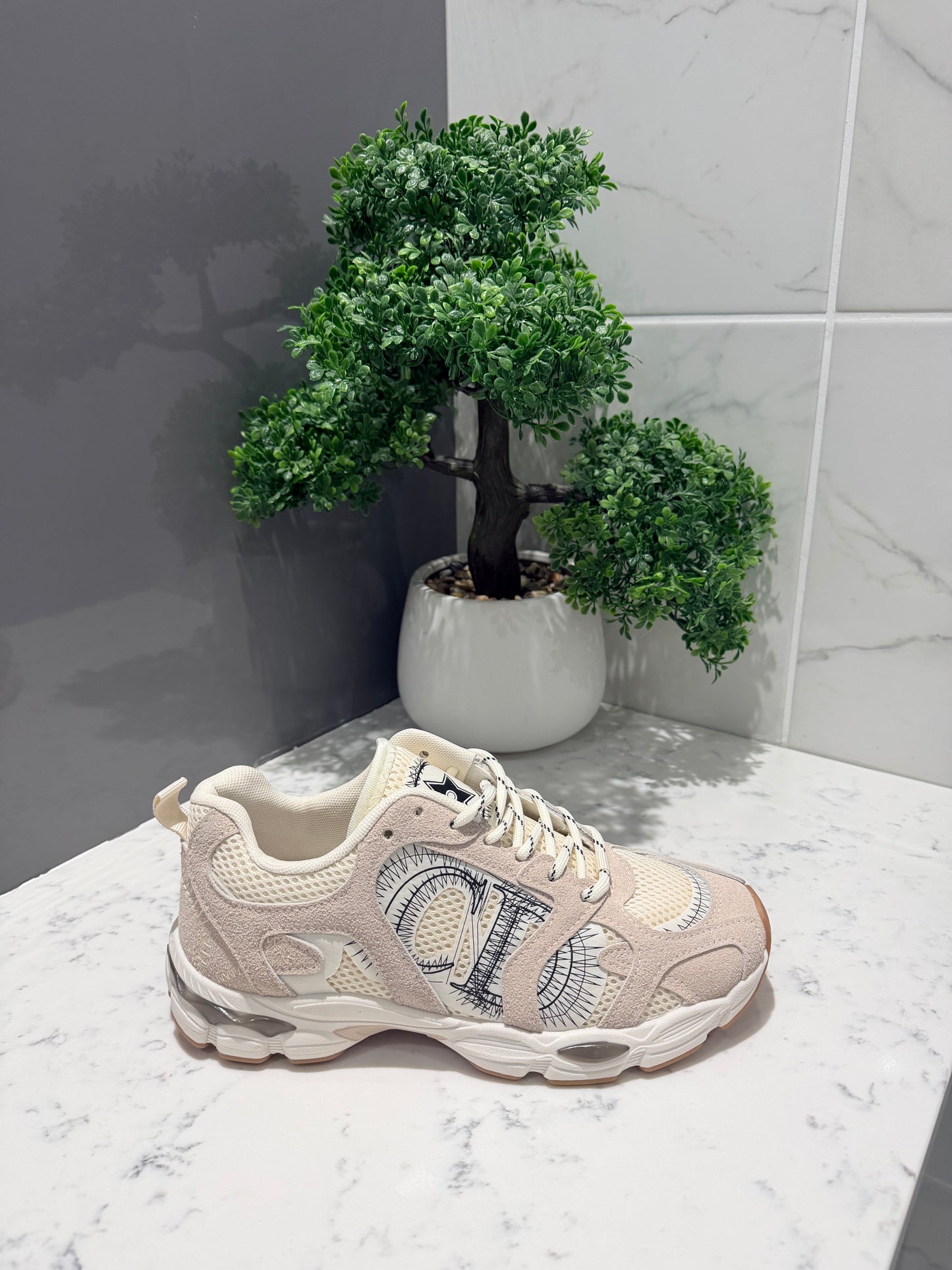 DORA CHRONO TRAINERS